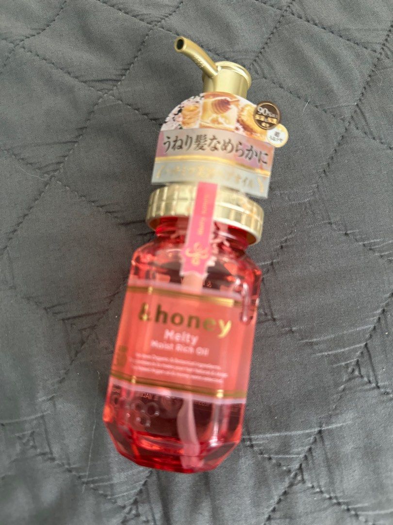 &Honey Hair Oil (Category: Hair) located in Manila. Submitted by curatedjapanproducts (Listing ID 1353425842, Image 2). Description: .
