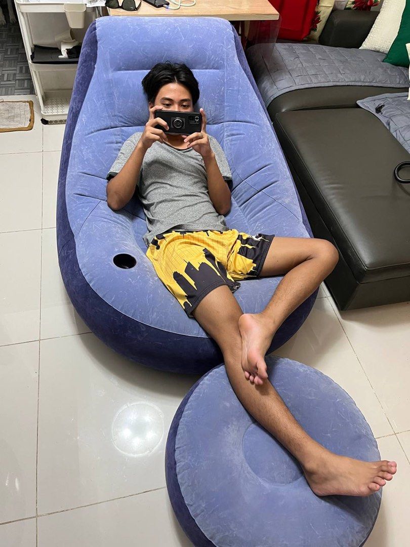 INTEX AIR INFLATABLE CHAIR SOFA (Category: Chairs) located in Manila. Submitted by declutterwithdap (Listing ID 1353452011, Image 2). Description: Fs INTEX brand sofa chair, katulad niya ng brand yung mga inflatable swimming pools kaya quality. 450 pesos fix pick up or meetup sa malapit 📍 General trias, liora homes, cavite loc ko PM sa interesado! 🙌.