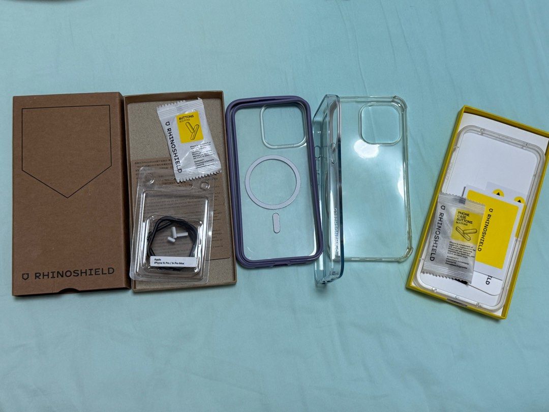 iPhone casing (Category: Cases & Sleeves) located in Singapore. Submitted by abbiecher (Listing ID 1353467116, Image 1). Description: For all iPhone 14Pro Max casing, selling those casing coz i already chg for iPhone 15Pro Max All tgt is sgd30.