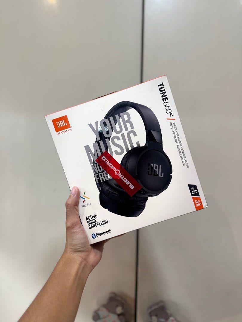 JBL Tune 660 (Category: Headphones & Headsets) located in Quezon City. Submitted by lovedbytati (Listing ID 1353568045, Image 1). Description: RFS: Got it as gift. Only used it several times ☺️.