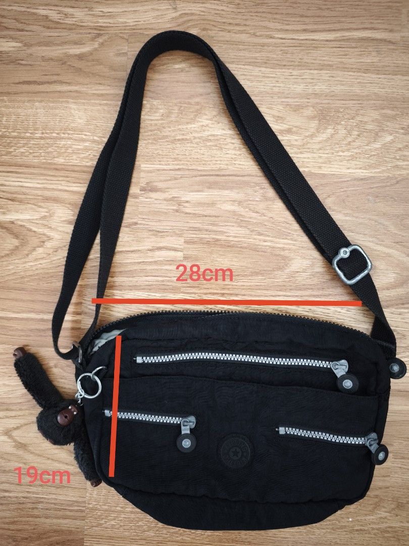 Kipling Sling Bag (Category: Cross-body Bags) located in Kuala Lumpur. Submitted by mkl_99 (Listing ID 1353434026, Image 1). Description: Kipling Sling Bag (Genuine) Main zip has been replaced.