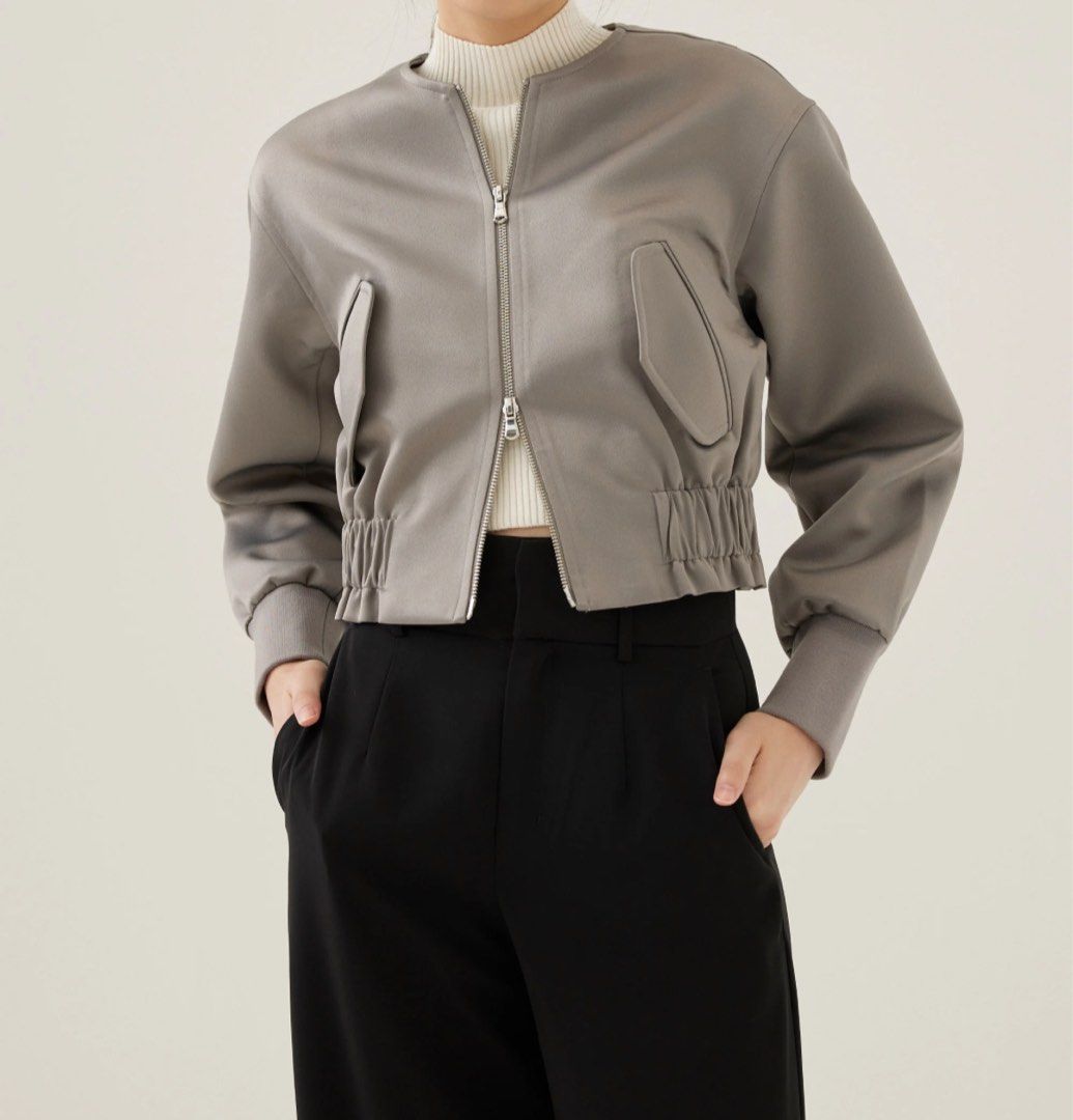 Love Bonito Grey Jacket (Category: Coats, Jackets and Outerwear) located in Mandaluyong City. Submitted by astuff___ (Listing ID 1353546660, Image 2). Description: ✨ Love Bonito Elastic Satin Light Grey Jacket in size Large 🩶 Got it last March 2024 in SG during Eras Tour—never got to use it since then. Still with the tag 🏷️ This color way is sold out in stores and online. Perfect for office/casual wear 🥰 Mop: bpi/maya/gcash 📍: Mandaluyong.