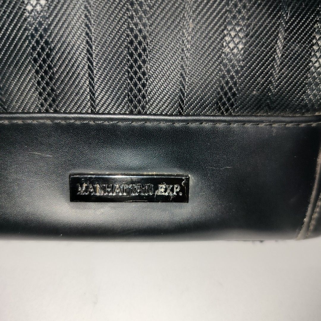 MANHATTAN EXPRESS LAPTOP/DOCUMENT BAG (Category: Laptop Bags & Sleeves) located in Baao. Submitted by all.things.japan (Listing ID 1353585336, Image 3). Description: MANHATTAN EXPRESS LAPTOP/DOCUMENT BAG Color: BLACK P650.00 Add Sf Dimensions: 15.75 (L) x 4.0 x 11.0 inches (H) Location: Baao, Camarines Sur, BICOL ✅ VGC ✅ Like New ✅ Thick fabric inner lining ✅ With Sling ✅ NO flaws ✅ Japan Surplus ✅ Genuine leather ✅ Rare find 🌷MOP: GCash, PNB, L