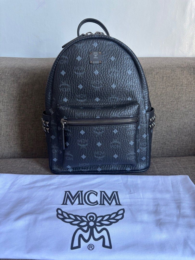MCM MEDIUM BACKPACK (Category: Luxury Bags & Wallets) located in San Fernando. Submitted by Bagstatic_luxuries (Listing ID 1353480075, Image 1). Description: School bag or tour bag??? 🤩🤩🤩 With original dustbag Japan sourced 🇯🇵.