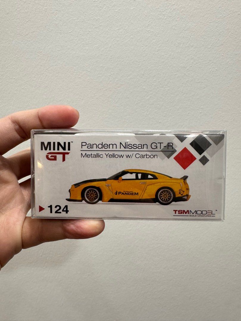 Minigt GT-R35 Pandem #124, Hobbies & Toys, Toys & Games on