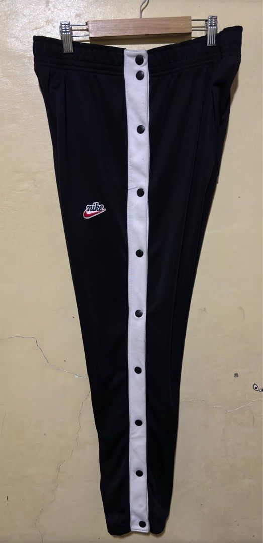 nike tearaway pants (Category: Joggers) located in Makati City. Submitted by bertonglibag (Listing ID 1353563588, Image 3). Description: excellent condi no issue.