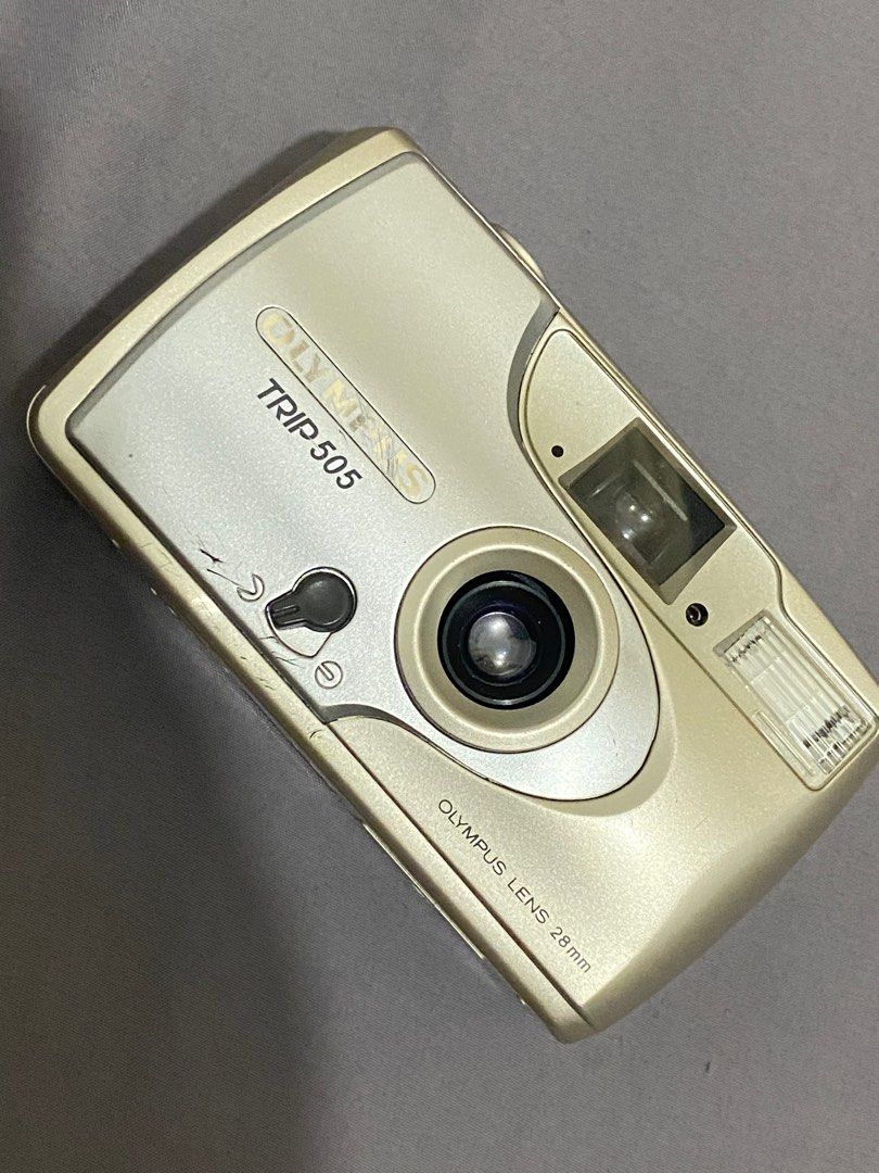Olympus Trip 505 (Category: Cameras) located in Valenzuela. Submitted by luvvjeon (Listing ID 1353574097, Image 1). Description: Rewinder issue .