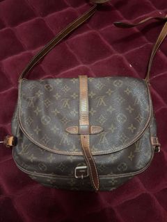 (Category: ) located in . Submitted by nicebag90 (Listing ID 1353502336, Image 1). Description: .
