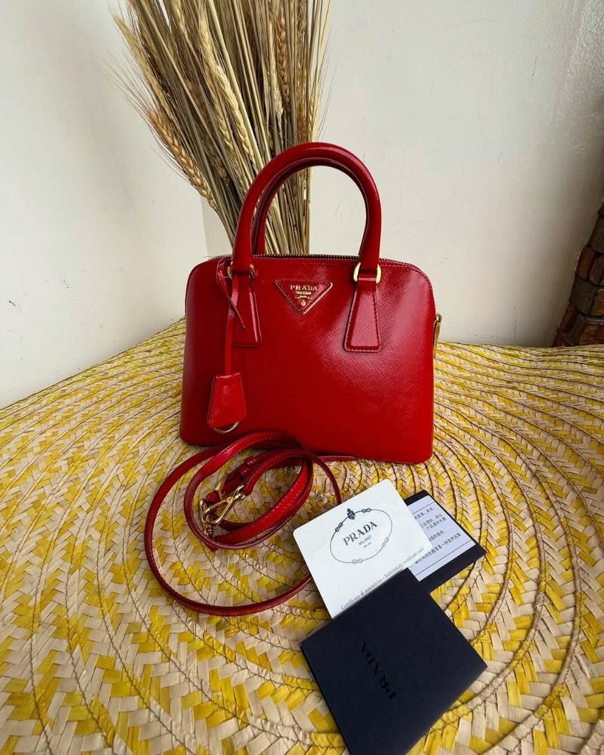 Prada dome mini (Category: Luxury Bags & Wallets) located in Santa Ana. Submitted by astonandariana (Listing ID 1353513015, Image 1). Description: .