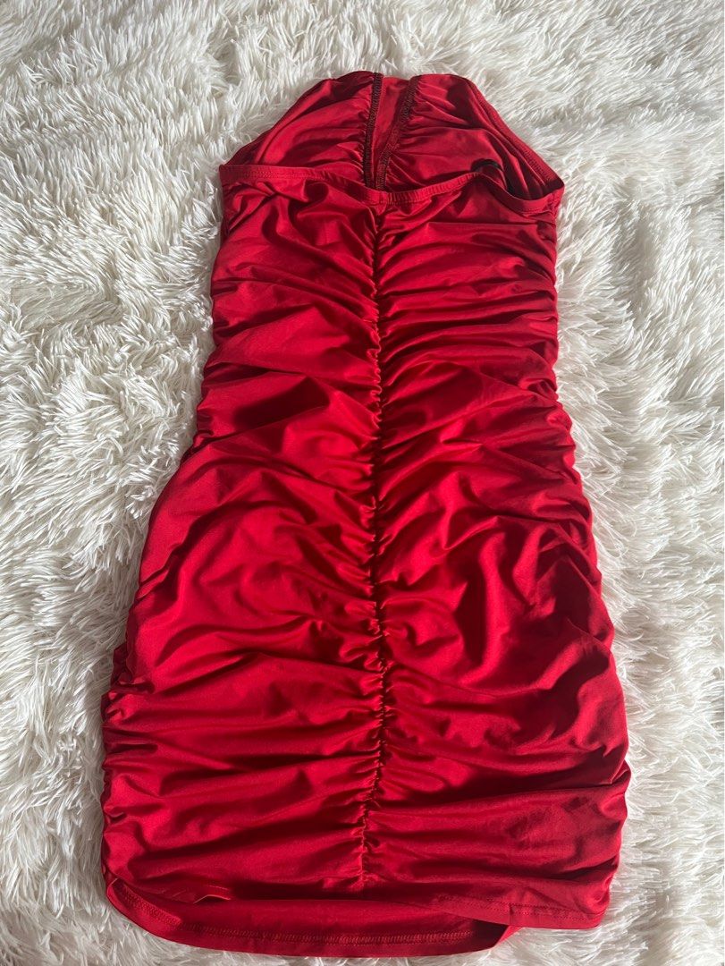 Red tube dress ruched (Category: Dresses) located in Pasay City. Submitted by sethsummer (Listing ID 1353576344, Image 2). Description: Shein icon #red #mini #ruched #dress Tube Size Medium Price: 220 RFS: Hindi na suot last V-day No when worn .