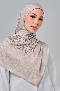 (Category: ) located in . Submitted by qayah (Listing ID 1353512821, Image 1). Description: .