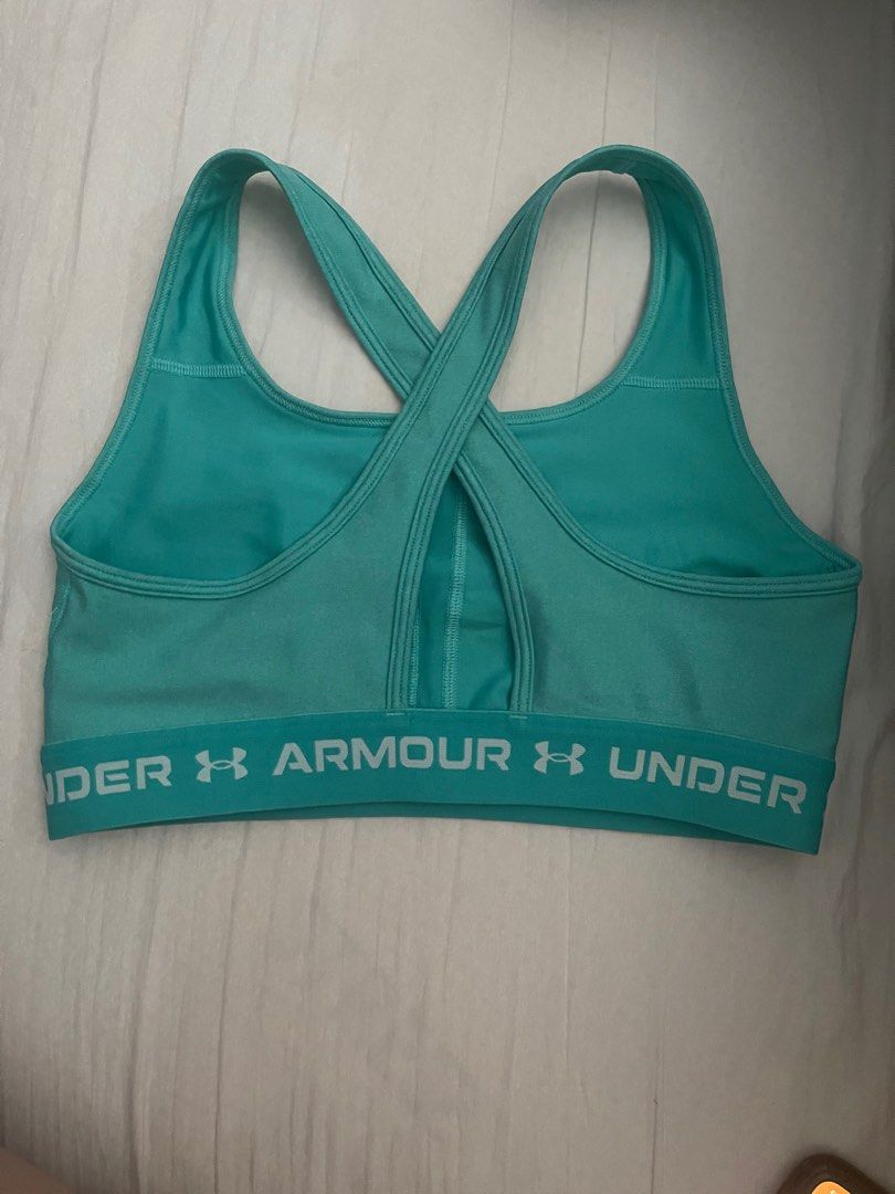 Under Armour Sports Bra (Category: Activewear) located in Quezon City. Submitted by welcomeom (Listing ID 1353481690, Image 2). Description: Orig UA sports Bra Size M on tag. Best fit sz 34 ABC No flaws. No pads but with pad slot. .