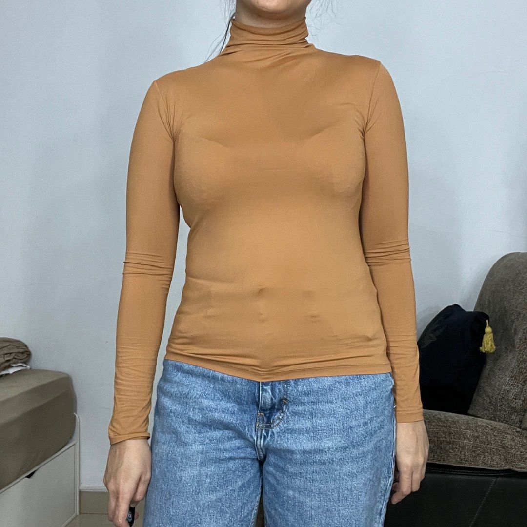 Uniqlo Denim T Shirts Full Sleeves Uniqlo Airsm T-Shirt Kerah