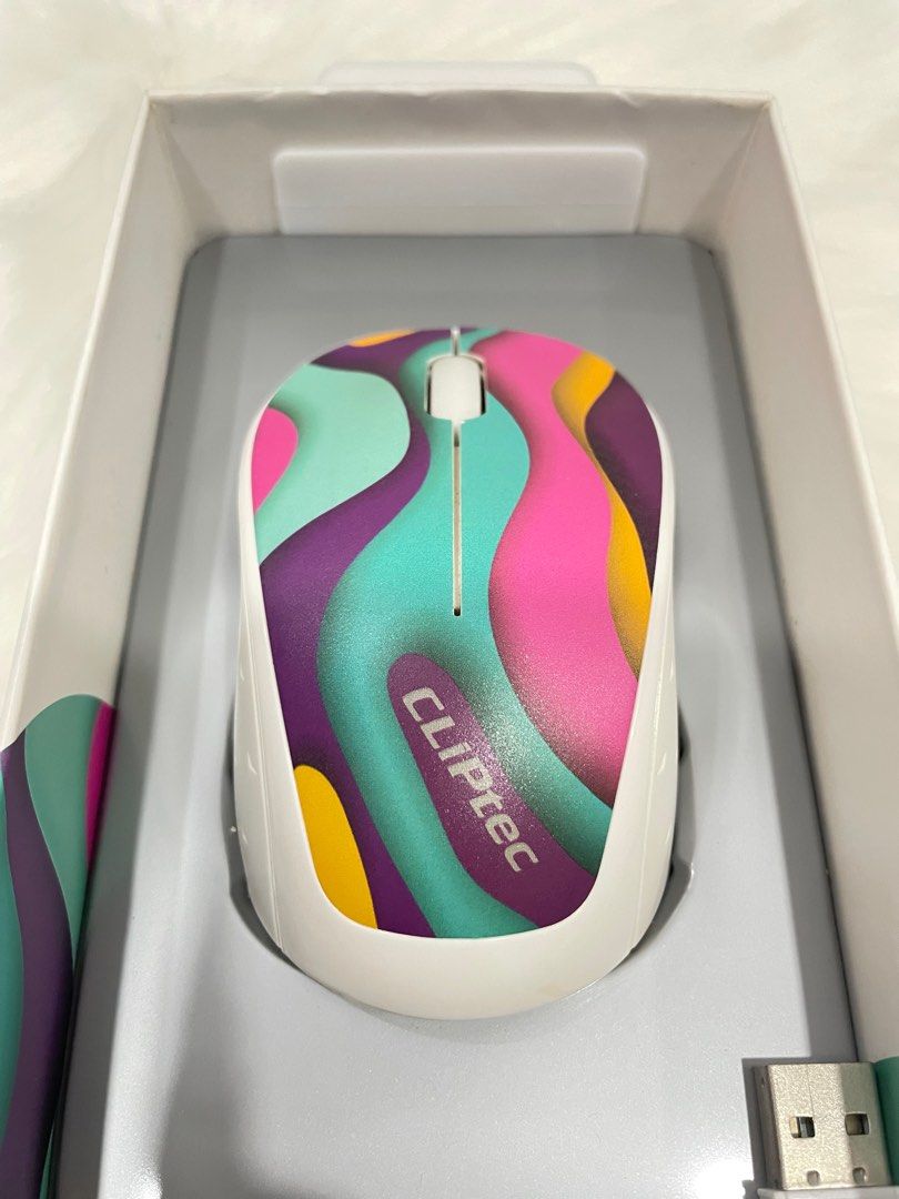 WIRELESS SILENT MOUSE (Category: Mouse & Mousepads) located in Binan City. Submitted by jen_888 (Listing ID 1353547143, Image 2). Description: WIRELESS SILENT MOUSE • Preloved item • Original Price: Php680 .