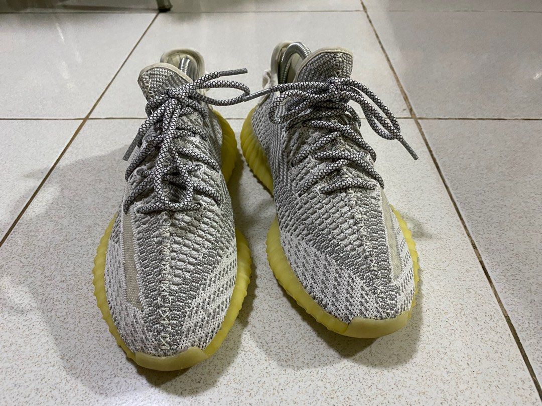 Adidas Yeezy Boost 350 V2 "Static" (Category: Sneakers) located in Manila. Submitted by jeru_313 (Listing ID 1353696074, Image 1). Description: Size: US 7 Not authentic No box Mode of Payment: GCash, Maya, or BPI Rfs: Di na kasya sa sister ko, naluluma nalang.
