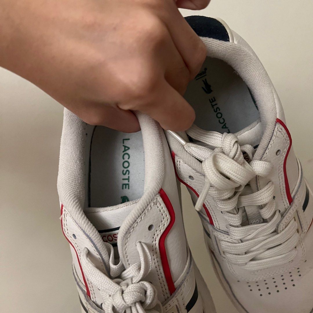 [AUTH] Lacoste Men’s Sneakers L001 (Category: Sneakers) located in Quezon City. Submitted by declutter13_ (Listing ID 1353748773, Image 2). Description: - used 4x - this is men’s UK6 Eur 39.5 USA 7 but i (she) am size 24cm and it was a bit big on me :) wore it cos i like the style doe - This brand new shoe has all the makings of a star! Dressed in white, red and navy blue, it features the timeless colors of Polo Lacoste and a leather upper. The d