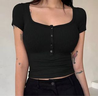 (Category: ) located in . Submitted by mayneyunki (Listing ID 1353754390, Image 1). Description: .