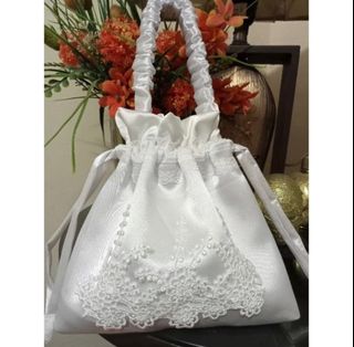 (Category: ) located in . Submitted by riseandslaystore (Listing ID 1353775805, Image 1). Description: .