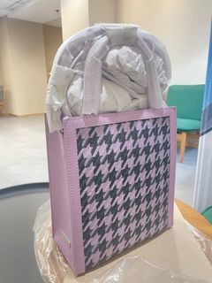 （分類：）位於 。 由 jwCCC 提交（商品編號 1353639826，圖片 1）。簡介： 。