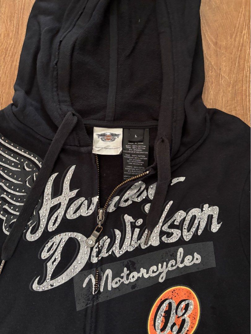 Harley Davidson Rhinestone Y2K Zip Up Jacket (Category: Coats, Jackets and Outerwear) located in Manila. Submitted by frftch (Listing ID 1353630100, Image 3). Description: Harley Davidson Women’s Zip Up Hooded Jacket Large on tag W20 x L25 .