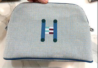 (Category: ) located in . Submitted by Mayodo (Listing ID 1353702936, Image 1). Description: .