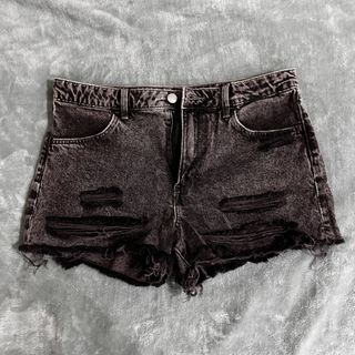 (Category: ) located in . Submitted by hrtyyy (Listing ID 1353774824, Image 1). Description: .