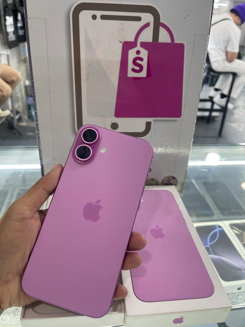 iphone 16plus 256gb dual sim good as new (Category: iPhone 16 Series) located in Cainta. Submitted by vine_gadget_shop (Listing ID 1353658775, Image 2). Description: iphone 16plus 256gb dual sim good as new complete package hk variant warranty until december 2025 pick up store greenhills shopping center we accept trade in we accepy credit card and ggives installment we do cod and door to door we ship nationwide for fast transaction call 092773683