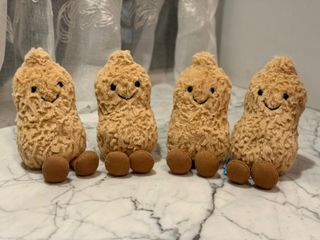 （分類：）位於 。 由 avocadogelato 提交（商品編號 1353748942，圖片 1）。簡介： 。