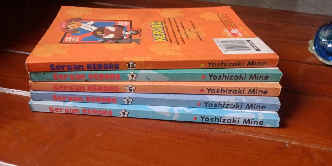 KOMIK SERSAN KERORO - YOSHIZAKI MINE, Buku & Alat Tulis, Komik dan ...