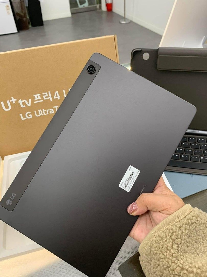 LG ULTRA TAB (Category: Android) located in Calamba. Submitted by jdv688503879 (Listing ID 1353597235, Image 2). Description: korean LG ultra tab 10,800 only.