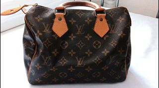 (Category: ) located in . Submitted by lovebrands (Listing ID 1353673009, Image 1). Description: .