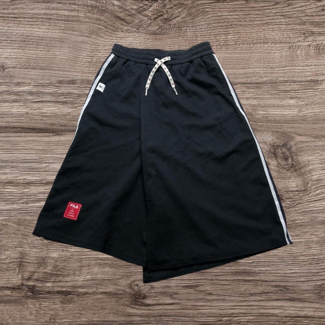 MAISON MIHARA YASUHIRO X FILA SHORT (Category: Activewear) located in Urdaneta. Submitted by josephragontonjr95 (Listing ID 1353733239, Image 1). Description: MAISON MIHARA YASUHIRO X FILA SHORT AUTHENTIC SIZE SMALL WIDTH 27-34 LENGTH 26 LEG OPEN: 14 FLAWS: NONE CONDITION: EXCELLENT COLOR RATE: 9.8/10 2,850 + SHIPPING FEE.
