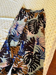 (Category: ) located in . Submitted by evermore.preloved (Listing ID 1353623058, Image 1). Description: .