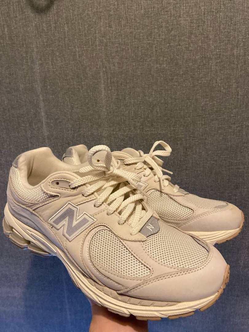 New Balance 2002R White Ivory Us 9.5, Men's Fashion, Footwear, Sneakers ...