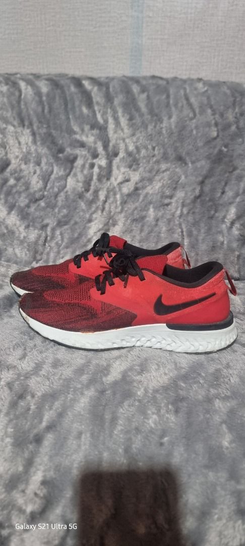Nike Odyssey React (Category: Sneakers) located in General Mariano Alvarez. Submitted by tyronereygalang (Listing ID 1353710470, Image 1). Description: Nike Odyssey React Size 8.5M 1k shipped.