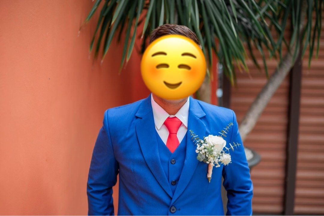 Onesimus custom made suit (Category: Coats, Jackets and Outerwear) located in Pasig City. Submitted by angelampascua (Listing ID 1353667035, Image 3). Description: Used once - Brand: Onesimus - Height: 5’3.5” - Waist line: 34inches - Color: Royal Blue - fits medium to large.