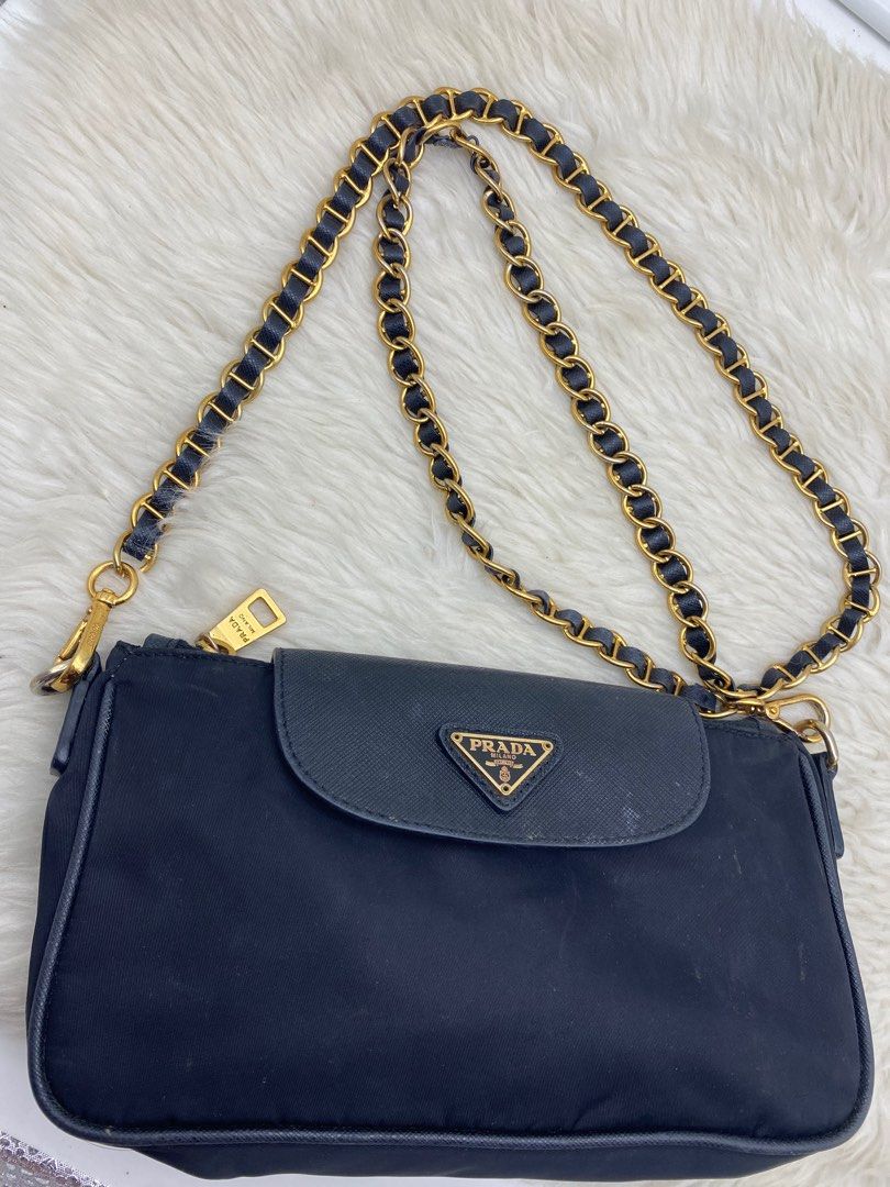 ORIG PRADA CHAIN BAG TESSUTO (Category: Luxury Bags & Wallets) located in Bacolod City. Submitted by chuchaystuffs (Listing ID 1353621941, Image 2). Description: Ganda pa this sign of use only see pics for reference .