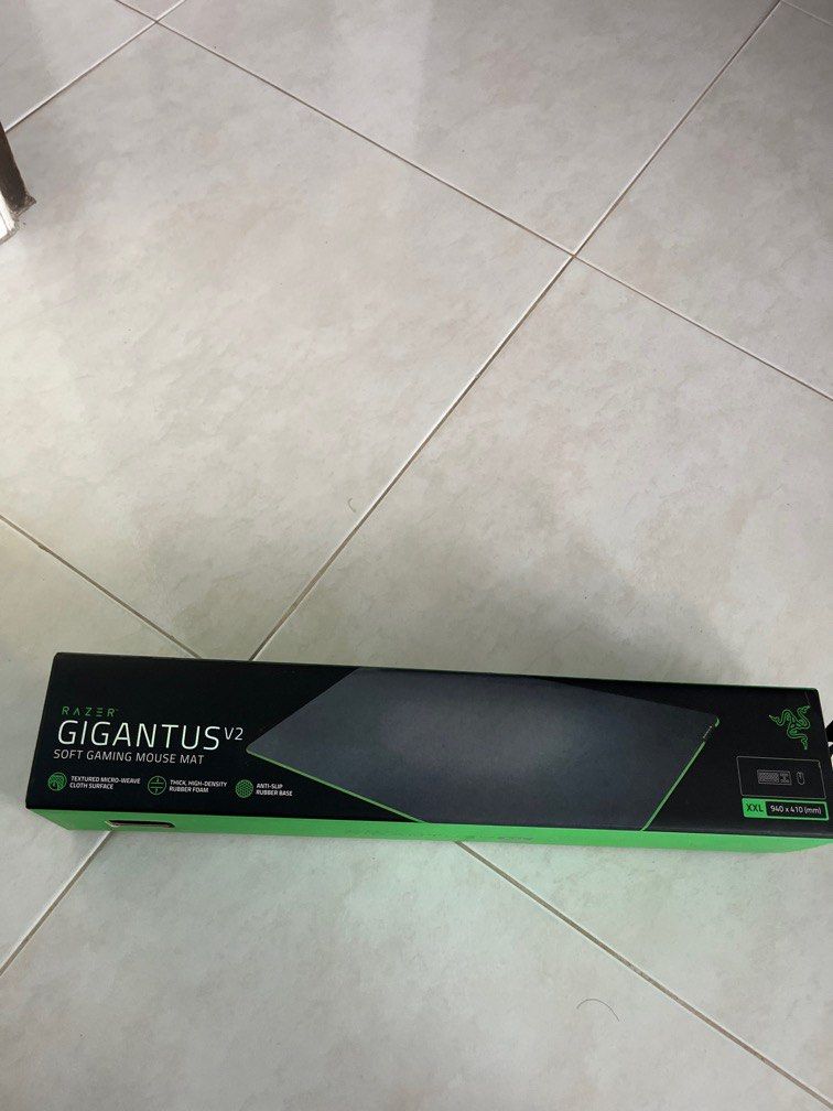 Razer mousepad (Category: Mouse & Mousepads) located in Singapore. Submitted by randomguy20 (Listing ID 1353685196, Image 1). Description: original $50 used once only .