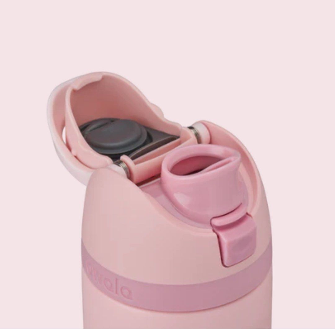 [Ready Stock!] Owala FreeSip 24oz, Rose Quartz, Insulated Stainless Steel, Straw Waterbottle, Pink (Category: Water Bottles & Tumblers) located in Singapore. Submitted by the.hydration.station (Listing ID 1353658407, Image 3). Description: Authentic products only Direct from Owala USA No waiting time 24 ounce insulated stainless-steel water bottle with a FreeSip spout and push-button lid with lock Patented FreeSip spout designed for either sippin