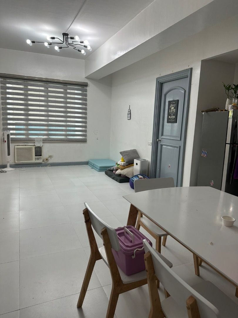 Renaissance 3000 Ortigas 1BR For Sale (Category: Apartments & Condos) located in Taguig. Submitted by annagarcia.ph (Listing ID 1353692021, Image 1). Description: Renaissance 3000 1Br Condo for Sale: - 92sqm (including parking at B2 near elevator). - with Maid’s Room with own CR. - Ortigas Center area and 30mins drive to BGC via Kapitolyo bridge. - Right beside Ayala Malls the 30th (near restaurants, shops, supermarket, etc). - near schools (St P