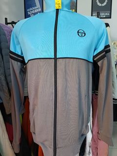 (Category: ) located in . Submitted by leecasualthrift (Listing ID 1353670641, Image 1). Description: .