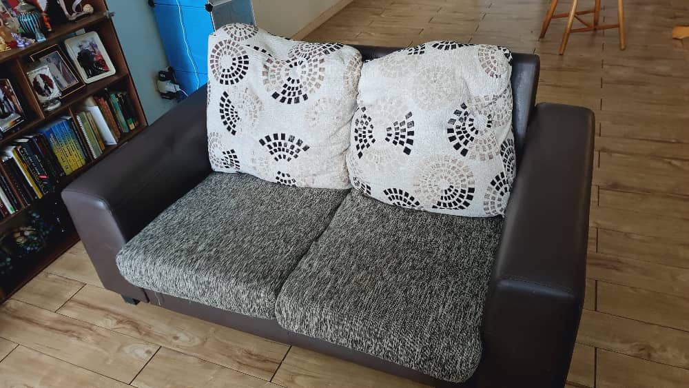 Sofas 3 + 2 (Category: Sofas) located in Kuala Lumpur. Submitted by reshwincraj (Listing ID 1353725802, Image 2). Description: Moving out Sale Sofa 3 + 2 .