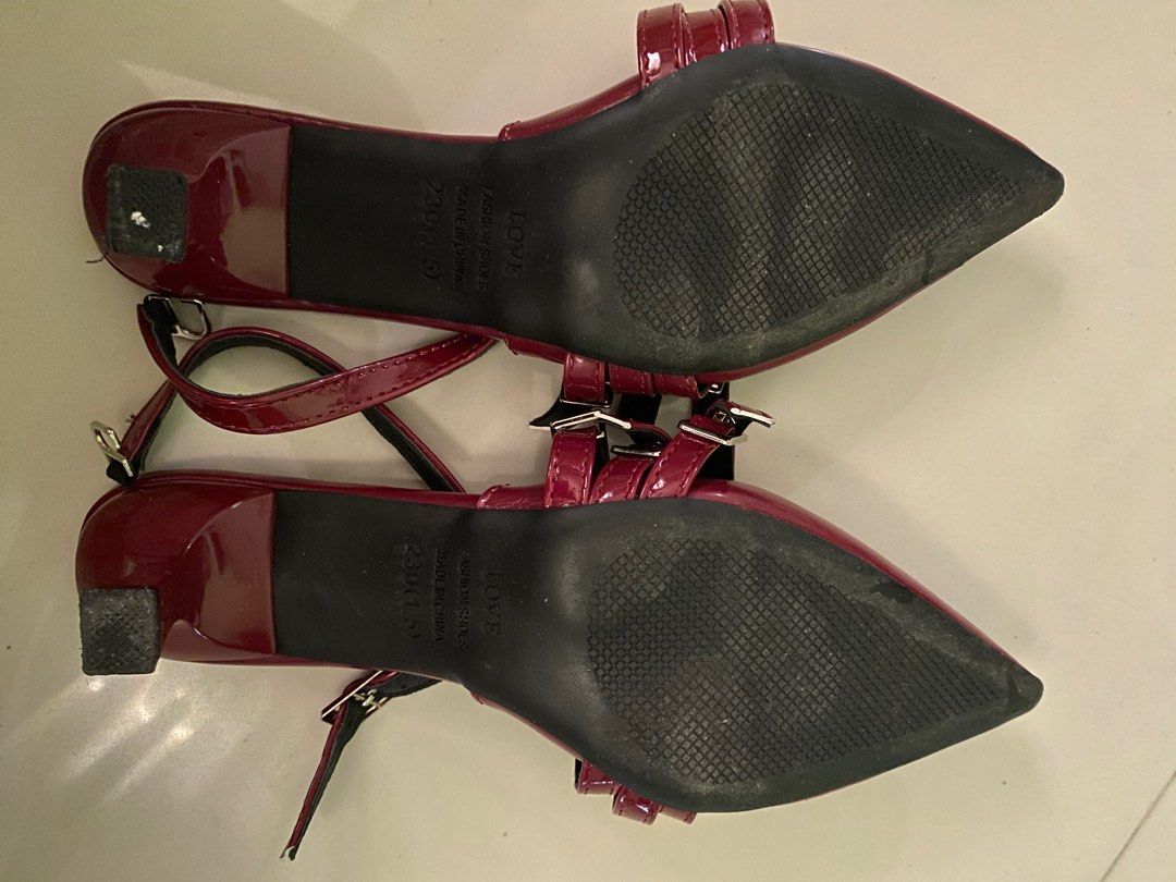 STILETTO HEELS WOMAN - RED (Category: Heels) located in Manila. Submitted by cleobylala (Listing ID 1353676954, Image 2). Description: — last price posted, no more haggling! STILETTO HEELS WOMAN POINTED HEEL - RED ₱200 with issues (check pictures to check) size: 36 loc: north cal. mod: lalamove/ggx/jnt mop: gcash/maya.