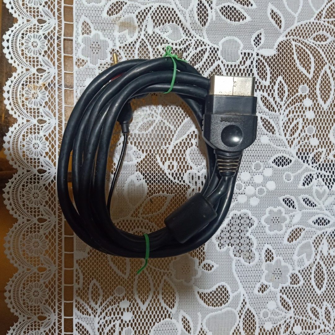 Xbox og av cable (Category: Xbox) located in Manila. Submitted by cruzivanpatrick (Listing ID 1353773896, Image 1). Description: xbox og av cable tested working Meet up lrt 1 abad santos station Deliver kayo mag book Shipping payment first Thanks po.