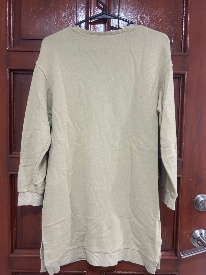 Zara Sweater Dress - Pre-loved (Category: Dresses) located in Quezon City. Submitted by etelin (Listing ID 1353737539, Image 2). Description: Zara Sweater Dress Color - Olive Green Size 11-12 kids or XS/S women.
