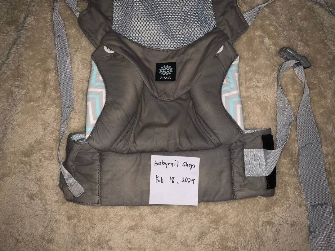 Zima Mesh ergonomic carrier (Dark Gray) (Category: Carriers & Slings) located in Caloocan City. Submitted by babyrail (Listing ID 1349923000, Image 3). Description: Zima Mesh dark gray. USED ONCE RFS: Prefer ni baby stroller than carrier 😭.