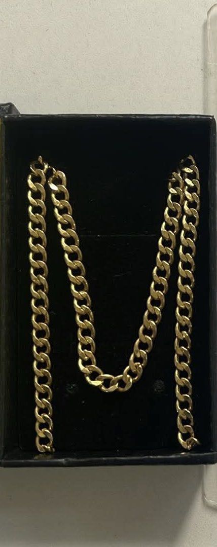21K Chain (Category: Jewelry) located in Taguig. Submitted by abil0182 (Listing ID 1353967158, Image 1). Description: Saudi Gold Size: 19.5” Weight: 9.23 Grams.