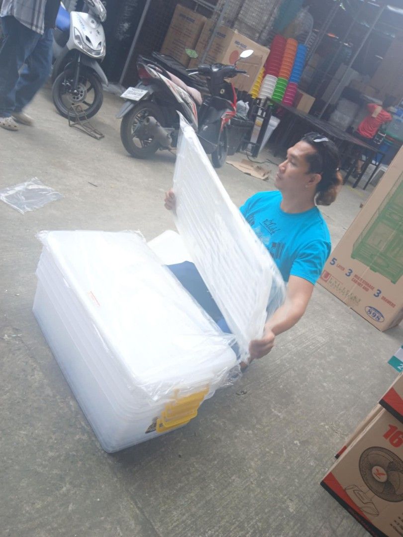 60L under bed storage boxes (Category: Storage Boxes & Baskets) located in Quezon City. Submitted by uno_store (Listing ID 1353874621, Image 3). Description: !! FACTORY OUTLET SALE !! OPEN FOR BULK ORDRES Wholesale/Dealer/Supplier/Retailer -BODEGA SALE- SALE SALE SALE MATIBAY MAKAPAL MAKUNAT 100% Brand New!! PM for orders and deliveries po black sizes 40 liters black 80 liters black 102 liters black 143 liters black 163 liters black unitech brown