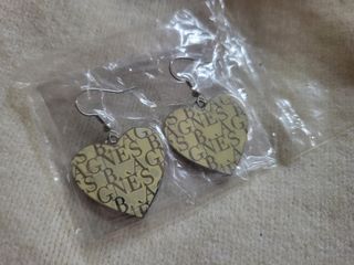（分類：）位於 。 由 natnat211 提交（商品編號 1353953823，圖片 1）。簡介： 。