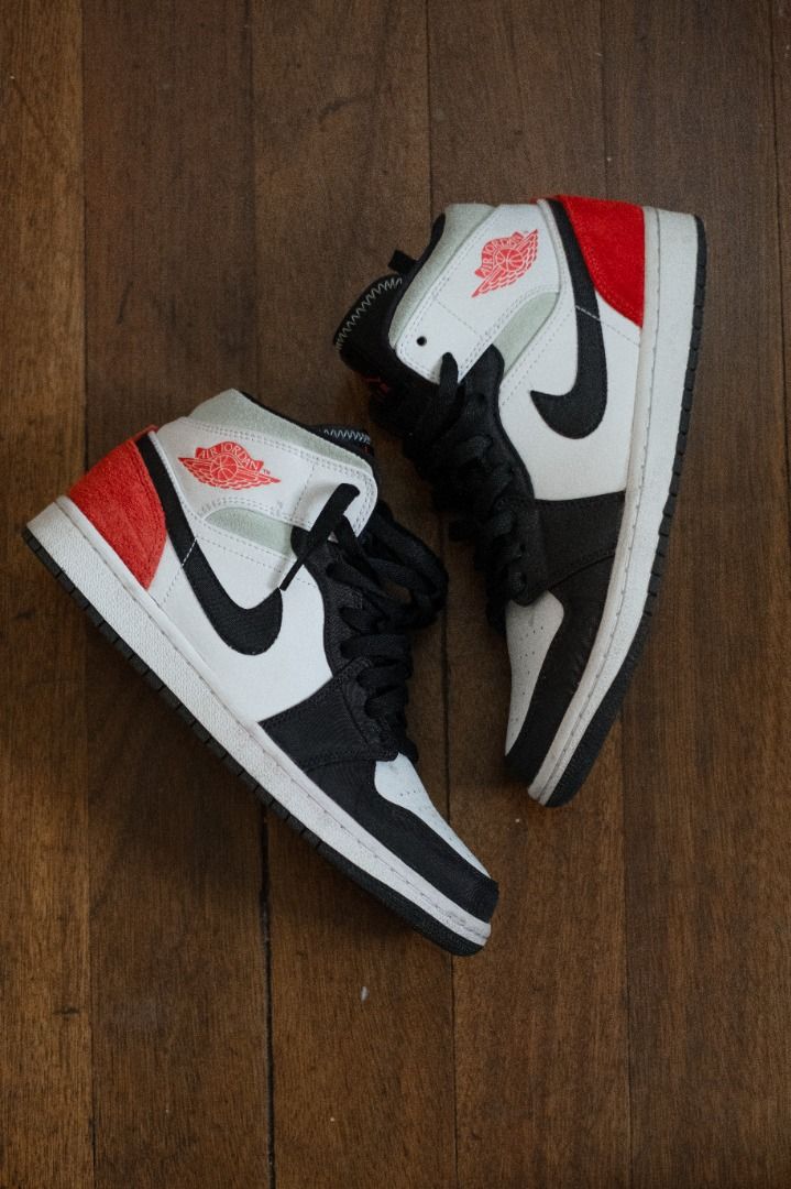 Air Jodan 1 Mid Union SE 7.5M (Category: Dress Shoes) located in Taguig. Submitted by declutter.dump (Listing ID 1353866427, Image 1). Description: Air Jordan Mid SE Union Colorway Used but not abused Box Included Local Release - Got this from Nike Ayala Malls Manila Bay RFS: Decluttering.
